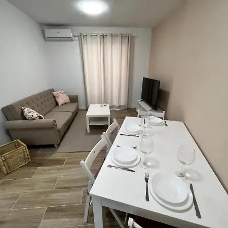 Apartamenticos Libertad I Zaragoza Exterior photo